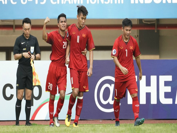 Tin bóng đá trong nước 25/10: U19 Việt Nam quyết thắng Tin bóng đá trong nước 25/10: U19 Việt Nam quyết thắng