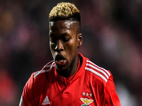 Barca và cuộc đua giành sao Benfica
