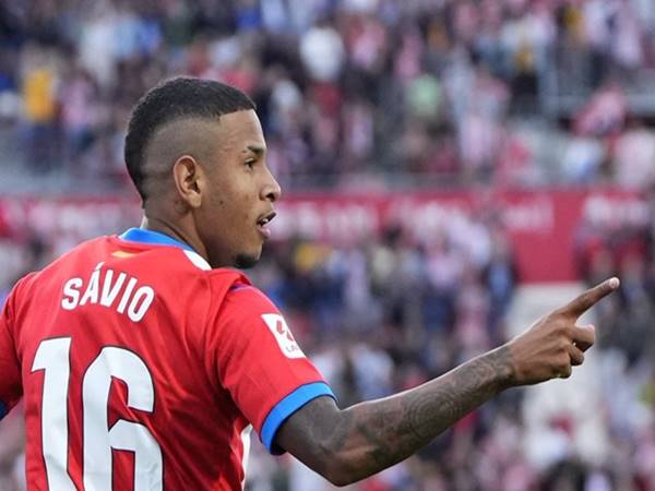 Man City cao cờ, tính rút ruột sân sau