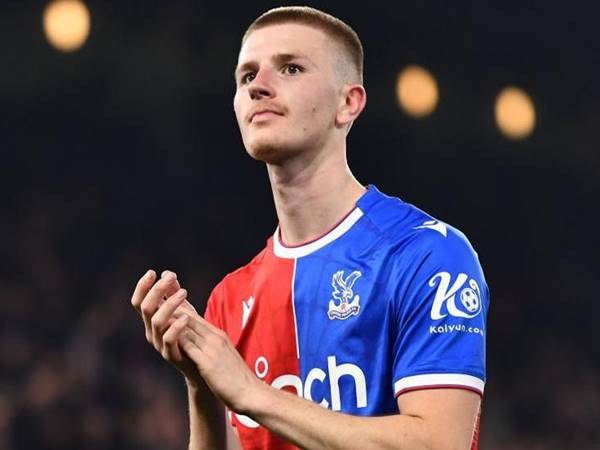 Chuyển nhượng MU 10/8: Liverpool và MU cạnh tranh chiêu mộ Adam Wharton Chuyển nhượng MU 10/8: Liverpool và MU cạnh tranh chiêu mộ Adam Wharton