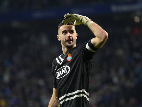 Chuyển nhượng Barca: Joan Garcia chính thức cập bến Camp Nou Chuyển nhượng Barca: Joan Garcia chính thức cập bến Camp Nou